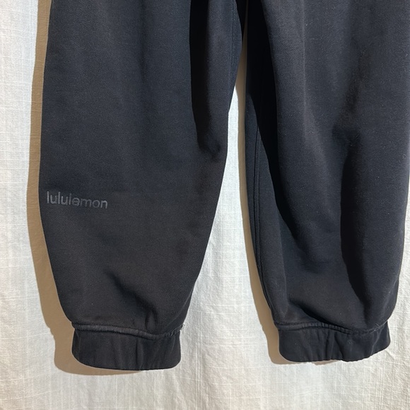 Lululemon Relaxed High-Rise CROPPED Jogger Black Size 6 - Picture 7 of 11